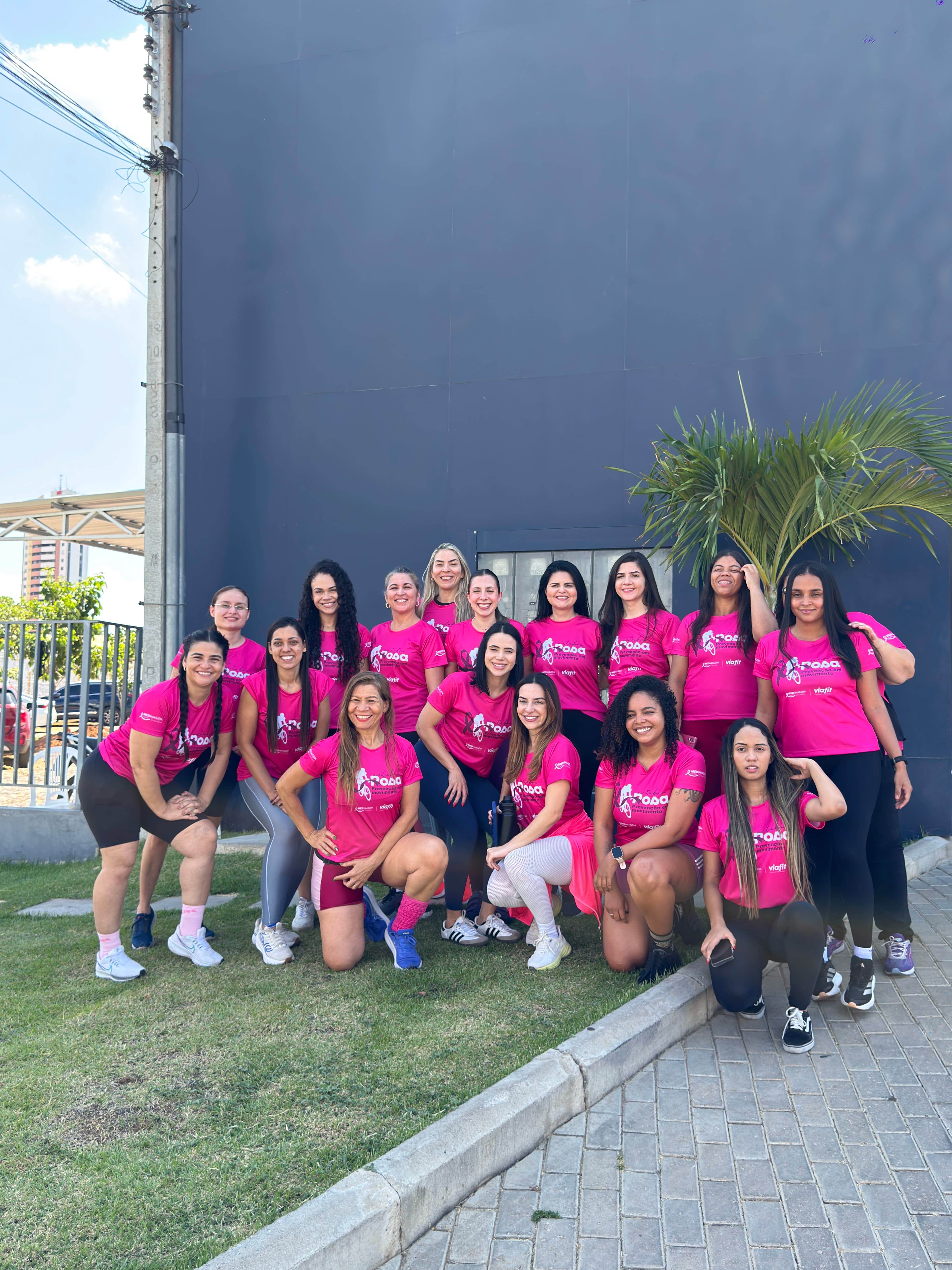 Outubro Rosa: aula de spinning e movimento pela saúde feminina